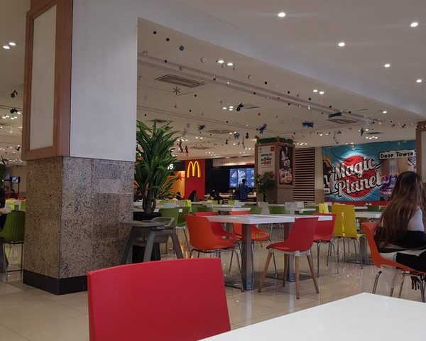 To 5 qualities of Amanah mall food court lahore