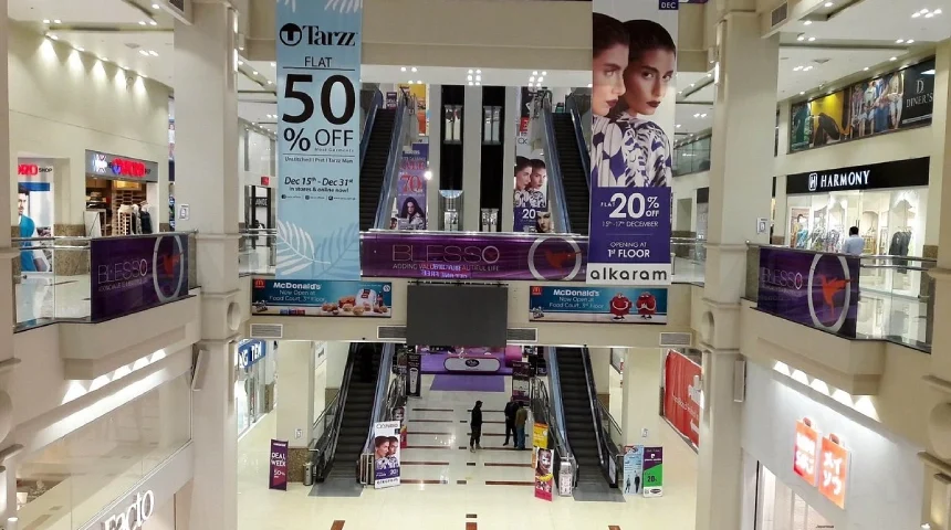 The Top 5 Must-Visit Shopping Malls in Lahore